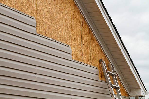 Professional Siding Repair technician working in Thornton, PA